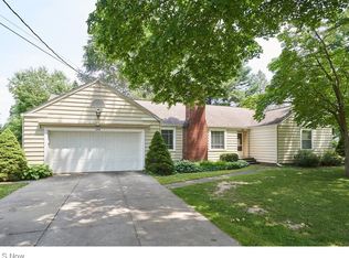295 Corunna Ave, Fairlawn, OH 44333