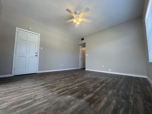 4th image of 163 Avenue A SE APT 3