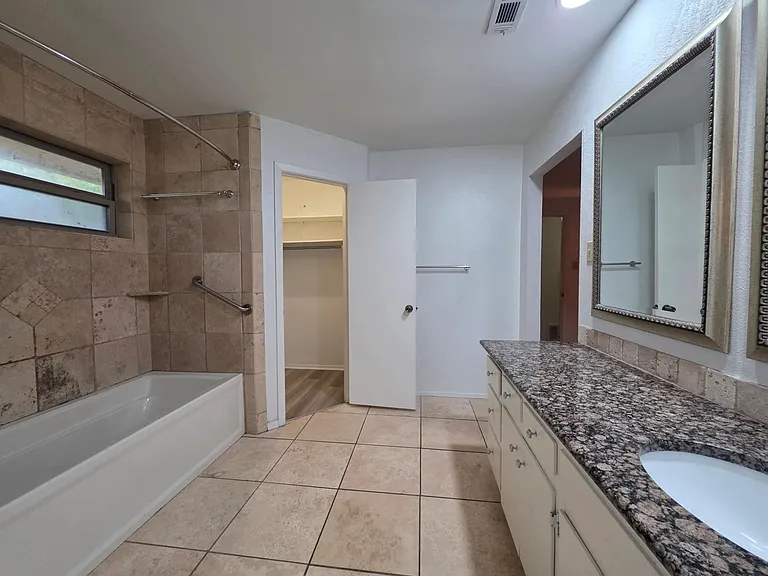 10909 Hillside Oak Ln — Photo 14