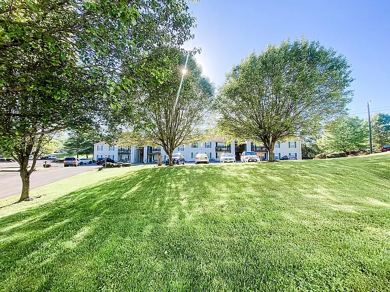 Community grounds and landscaping