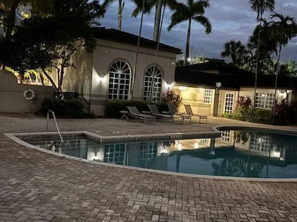 9959 Nob Hill Place, Sunrise, FL 33351