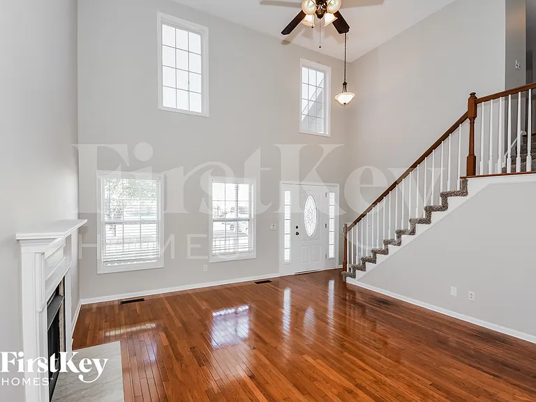 3713 Jolene Ct — Photo 3