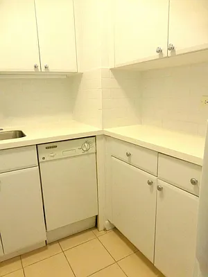 Rented by Keller Williams NYC | media 16