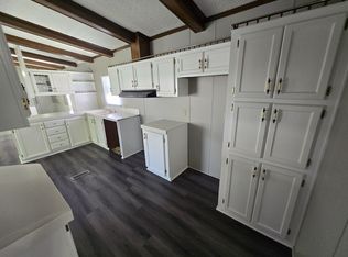 77 2nd St #77SE, Carleton, MI 48117