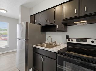 Broadleaf Arms Apartments, Louisville, KY 40216