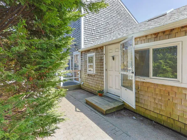 36 Shank Painter Road Unit 11, Provincetown, MA 02657