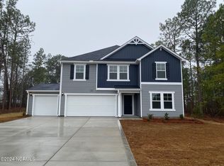 589 Walters Run Dr, Raeford, NC 28376