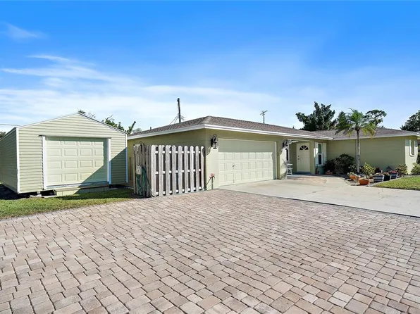 1072 Venetian Pkwy, Venice, FL 34285