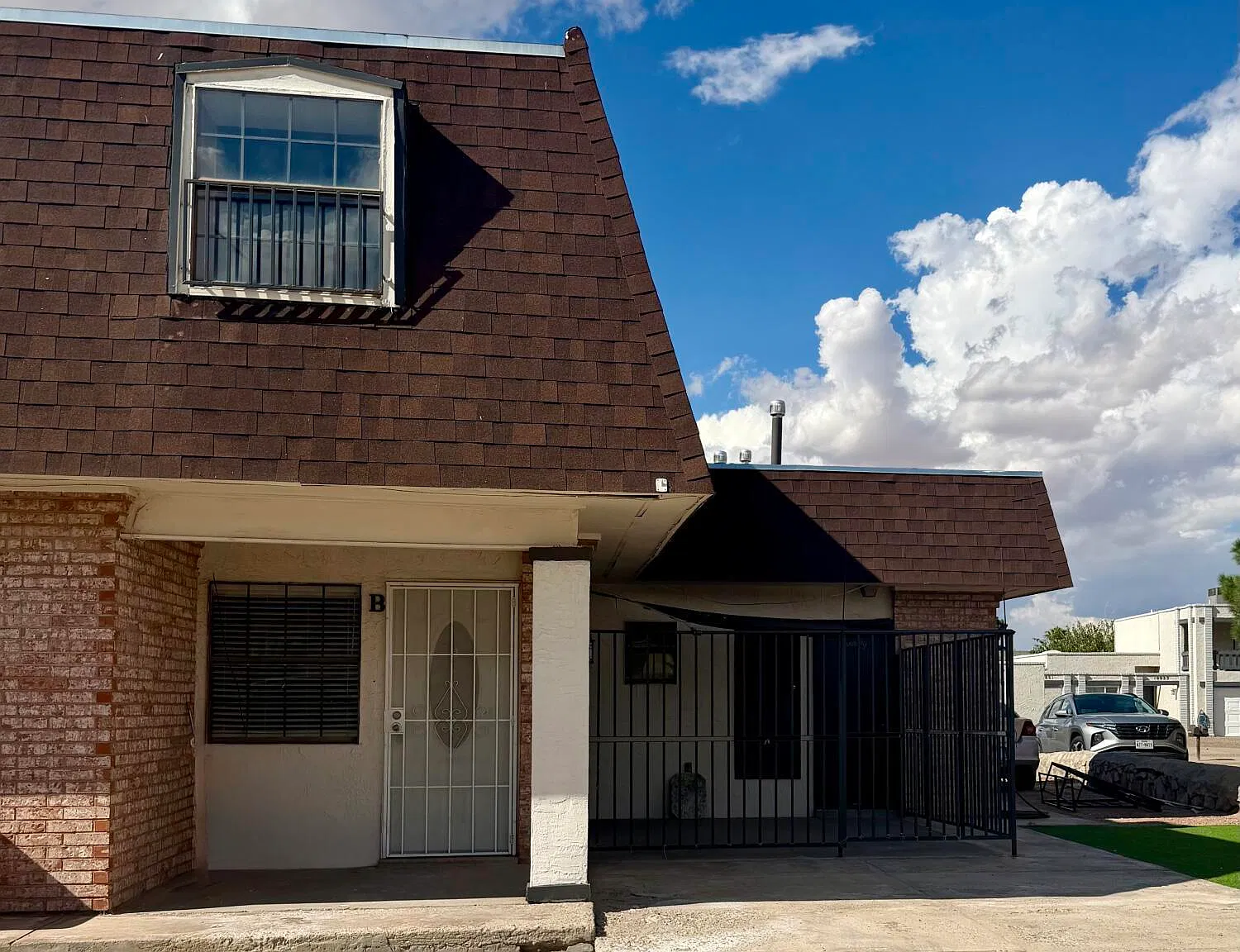2 bed, 1.5 bath, 1204 sqft, $1,200 — Photo 4