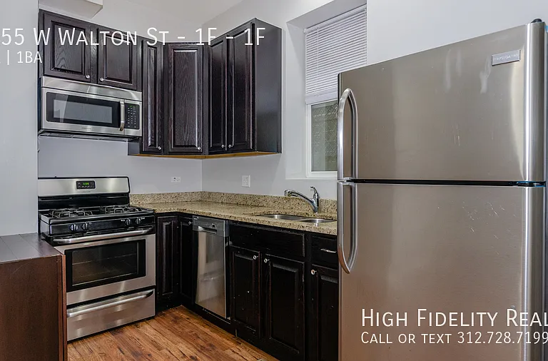1355 W Walton St #1F — Photo 3