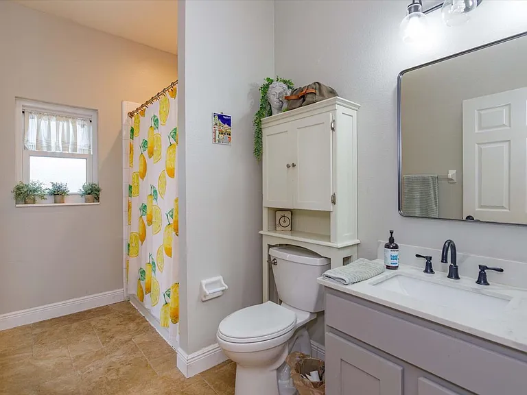 116 Brookshire Ct — Photo 18