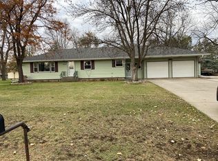 5815 Rolling Ridge Rd, Saint Cloud, MN 56303