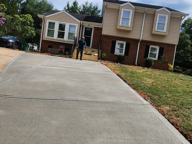 301 Red Roan Pl — Photo 2