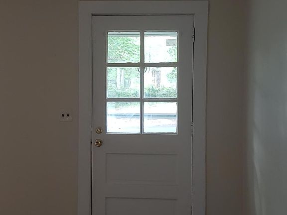 3rd image of 3417 Capers Ave
