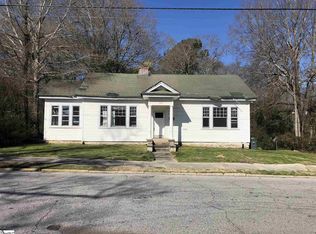 306 S Adair St, Clinton, SC 29325