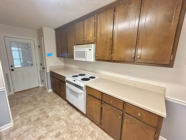4429 Maysville Rd — Photo 9