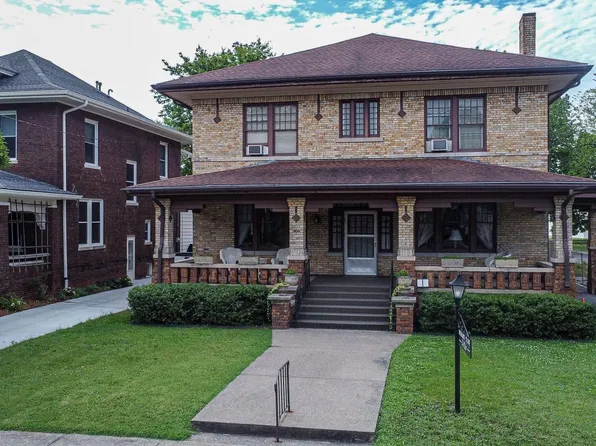1406 Jefferson St, Paducah, KY 42001