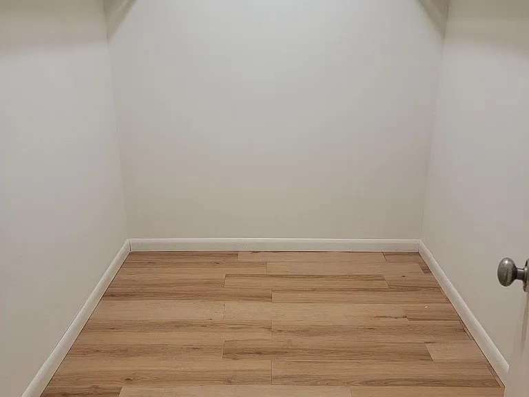 University Park Apartments — Photo 54