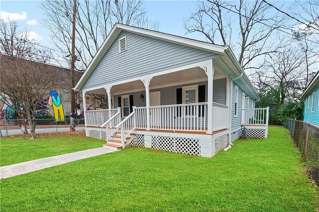 3 bed, 1.0 bath, 1120 sqft, $3,300 — Photo 4