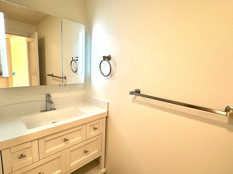 14200 NE 171st St #F207 — Photo 9