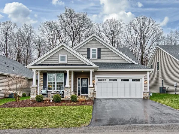 147 Summer Seat Ln, Pittsburgh, PA 15237