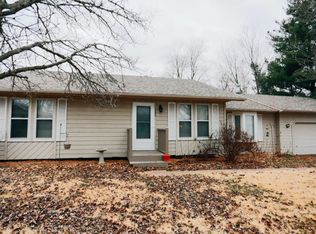 1506 E Sycamore St, Ozark, MO 65721