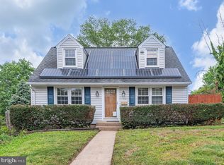 12 Regency Cir, Linthicum, MD 21090