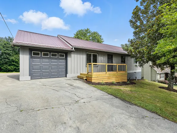 1108 Sourmash Dr, Kingsport, TN 37660