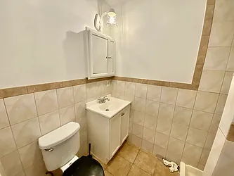 Rented by Capri Jet Realty Corp