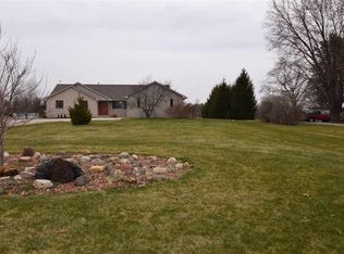 3909 W Cedar Hills Dr, Dunlap, IL 61525