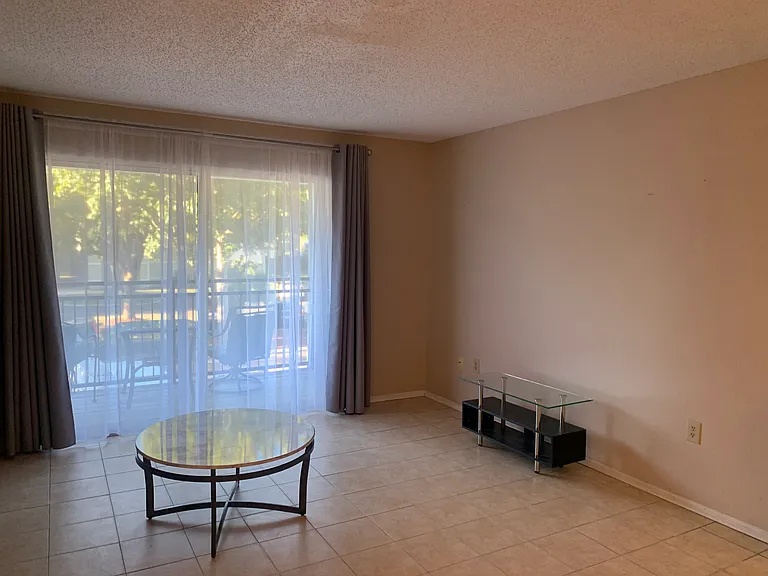 3705 SW 27th St #321 — Photo 4