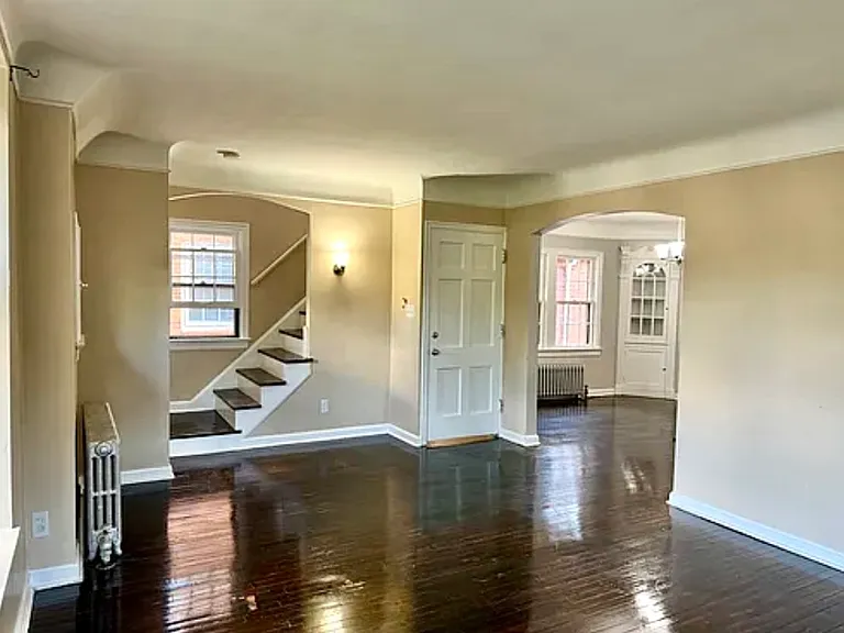 3682 Glencairn Rd #2 — Photo 3