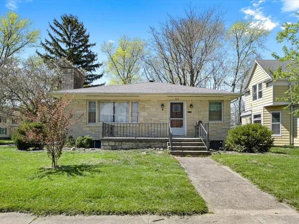 307 S Elm St, Champaign, IL 61820