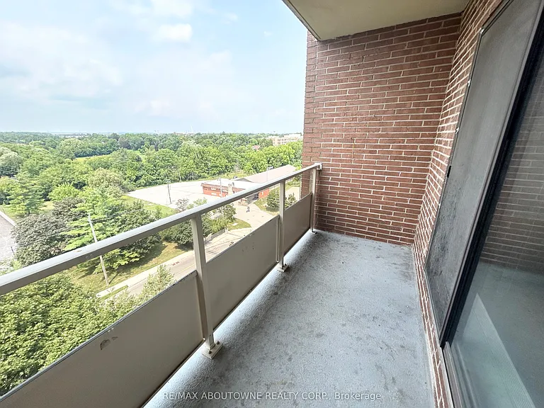 82 Millside Dr #904 — Photo 16
