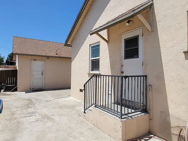 1201 S Electric Ave — Photo 10