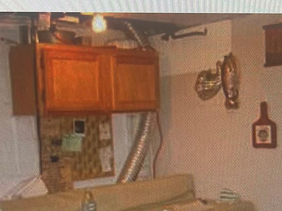 3rd image of 13731 Castleton St