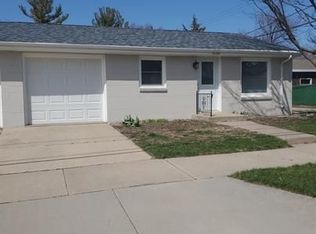 1418 Porter Ave #A, Oshkosh, WI 54902