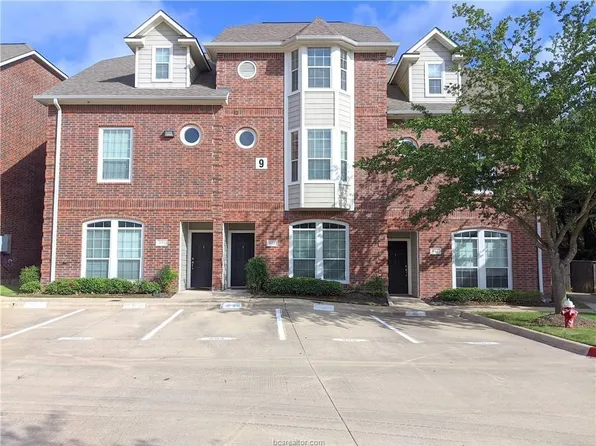 305 Holleman Dr #902, College Station, TX 77840