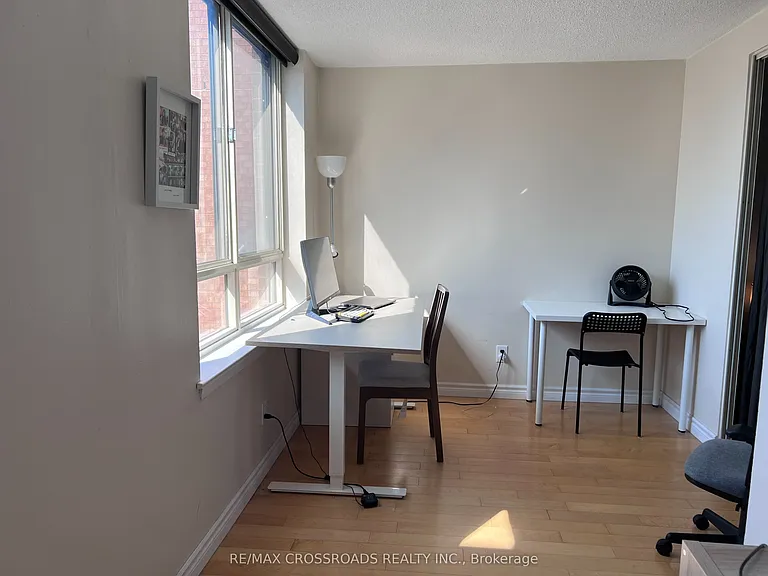 633 Bay St #Penthouse 12 — Photo 19