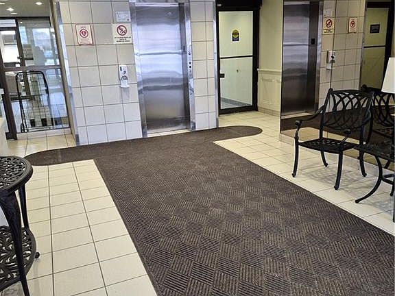 4th image of 36 Hayhurst Rd #334