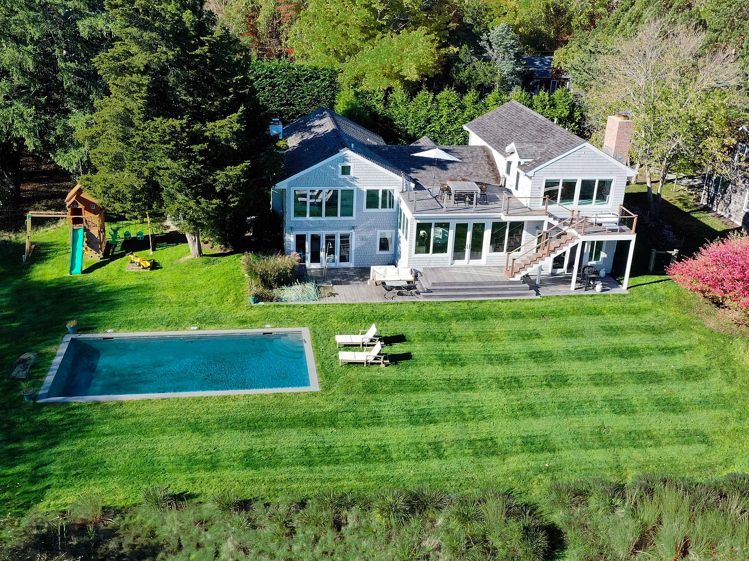 Sag Harbor Waterfront Compound Sanctuary — Photo 3