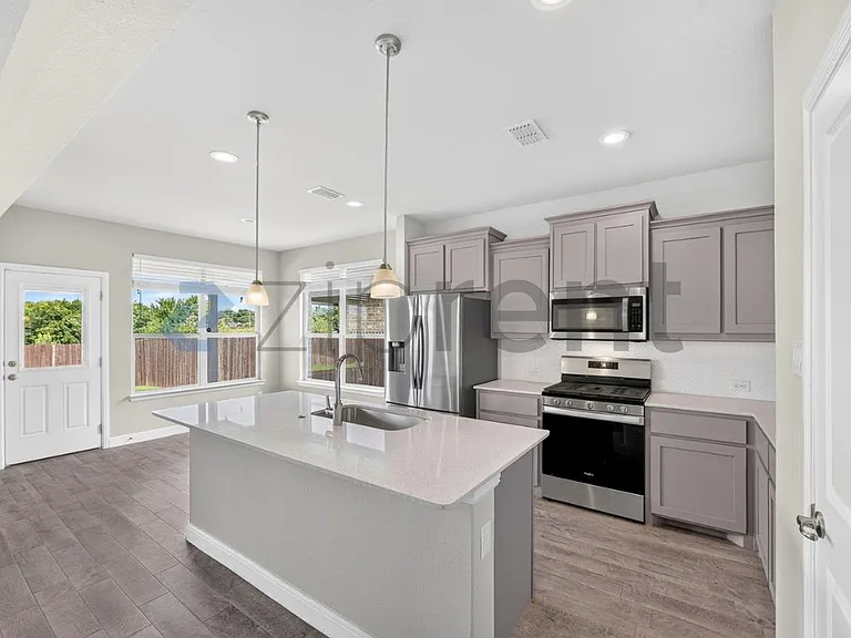 2325 Emerald Springs Dr — Photo 8