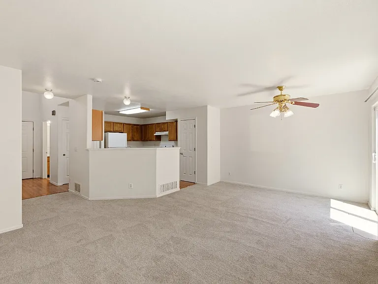 1225 S Zeno Cir #C — Photo 9