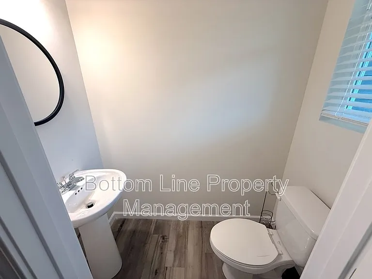 2735 Winn Mill Dr — Photo 4