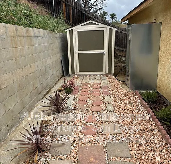 134 Demona Pl — Photo 13