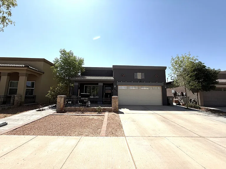 3856 Loma Cortez Dr — Photo 17