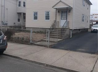 114 Cleveland Ave #2, Bridgeport, CT 06606