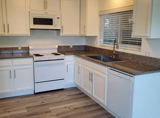 5760 Whitsett Ave APT B, Valley Village, CA 91607