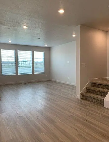 1129 W Early Light Way — Photo 11