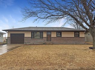 585 Cherokee Dr, Colby, KS 67701